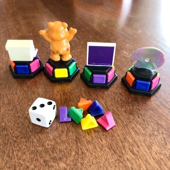 Trivial Pursuit, Board Game, 2005, Totally 80s, CANADIAN EDITION, Complete - Picture 7 of 16